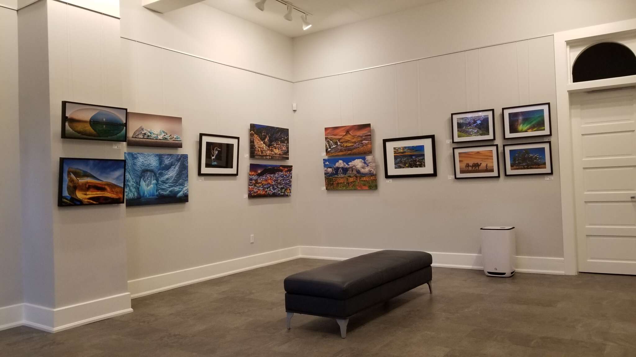 Photo exhibition inspires travel to exotic places